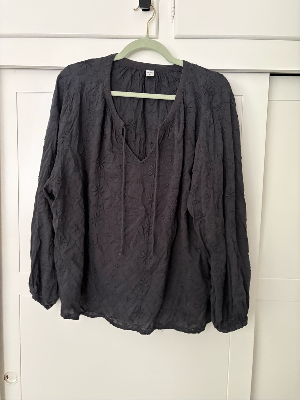 Old Navy Black Embroidered V-Neck Peasant Blouse
